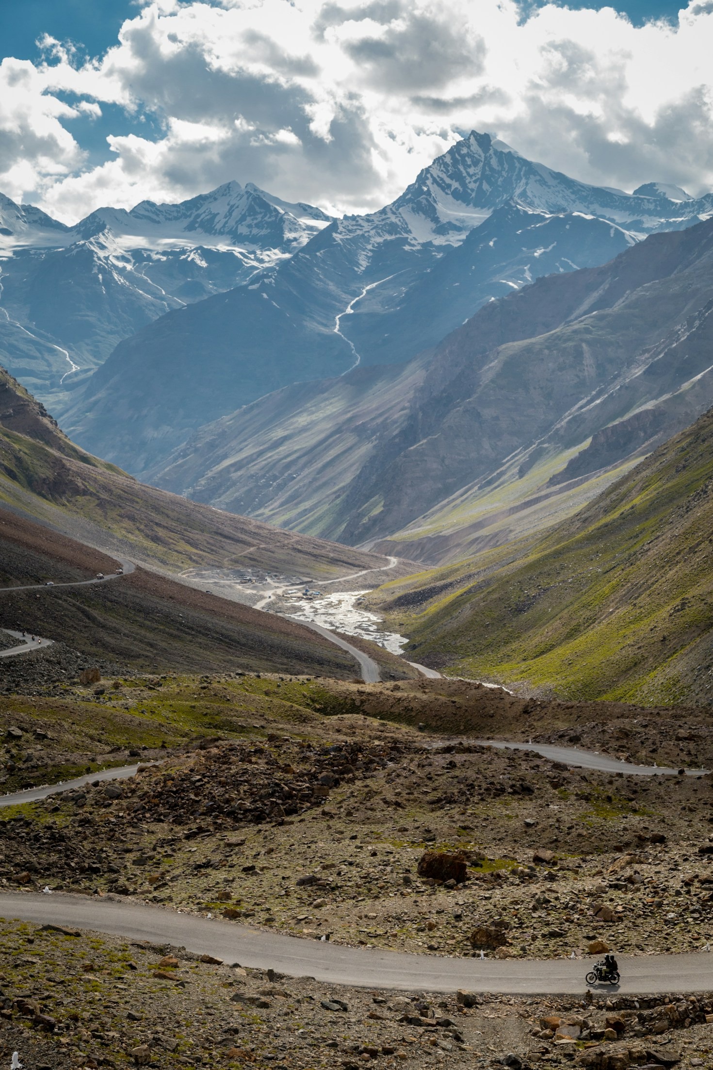 Breathtaking Mountain Passes Every Rider Must Experience